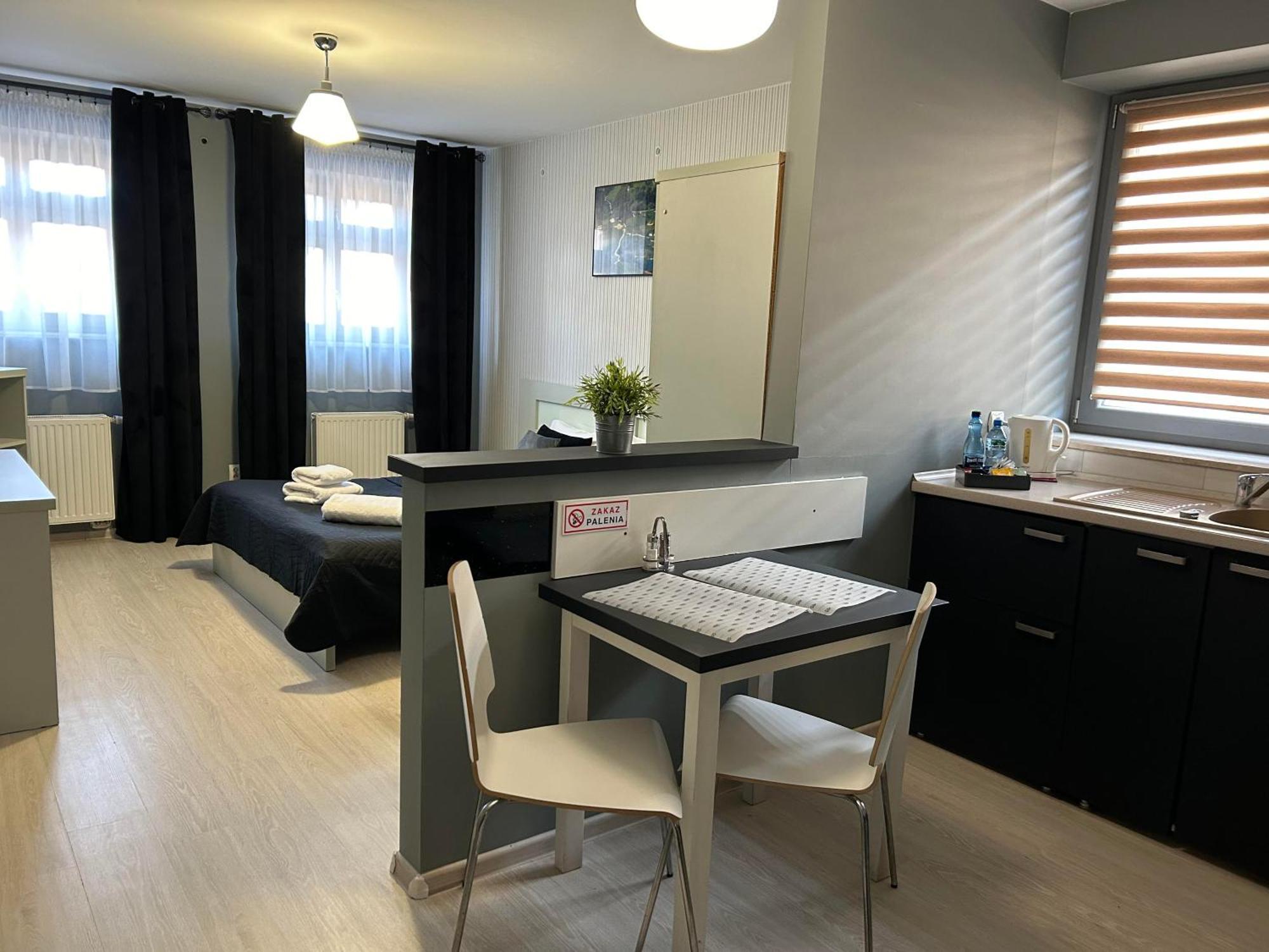 H-T-L Apartamenty Junior 노바 솔 외부 사진